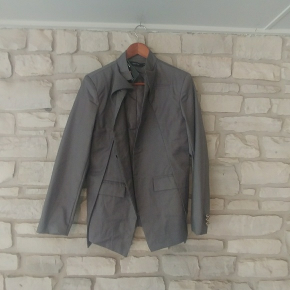 Menswear - Picture 3 of 3